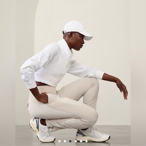 Athleta Beige Brooklyn mid rise ankle length pants size 2